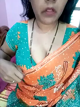 Snapshot of KannadaTamilTeluguBeauty chatting on June 2026 04:12:02 AM KannadaTamilTeluguBeauty online show from June 2026 04:12:02 AM