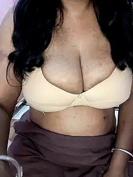 Snapshot of KannadaTamilTeluguBeauty chatting on February 2026 08:31:02 PM KannadaTamilTeluguBeauty online show from February 2026 08:31:02 PM