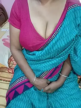 Snapshot of KannadaTamilTeluguBeauty chatting on July 2026 04:35:01 AM KannadaTamilTeluguBeauty online show from July 2026 04:35:01 AM