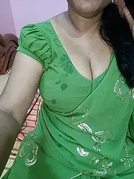 Snapshot of KannadaTamilTeluguBeauty chatting on June 2026 06:02:02 PM KannadaTamilTeluguBeauty online show from June 2026 06:02:02 PM