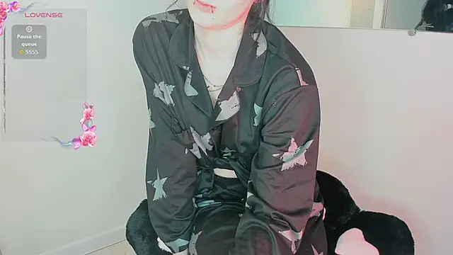 Molllysdays online show from November 2025 06:33:02 PM