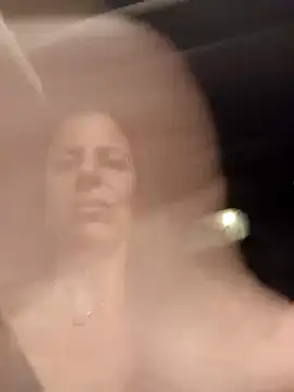 Alexis21821 online show from September 2025 10:03:02 PM