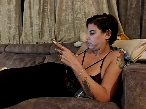 Alexis21821 online show from February 2026 05:20:01 PM