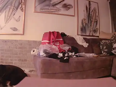 Alexis21821 online show from September 2025 10:00:01 PM