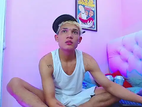 EL VENEZOLANO 22CM online show from November 2025 11:04:02 AM