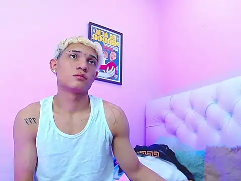 EL VENEZOLANO 22CM online show from November 2025 10:58:01 PM