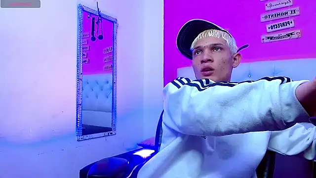 EL VENEZOLANO 22CM online show from October 2025 05:22:01 AM