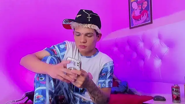 EL VENEZOLANO 22CM online show from December 2025 07:37:02 PM