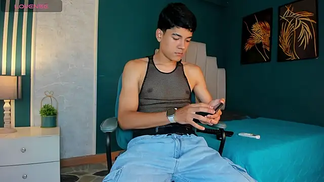 SandroVeyra online show from September 2025 07:31:01 PM