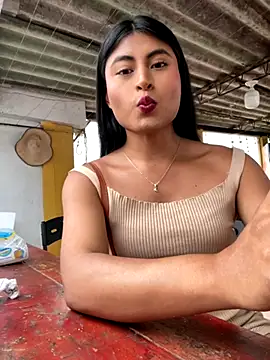 Snapshot of Michelle_Narvaez chatting on November 2025 10:36:01 PM Michelle Narvaez online show from November 2025 10:36:01 PM