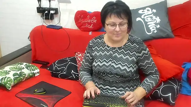 KittyCharm online show from January 2026 08:35:01 PM