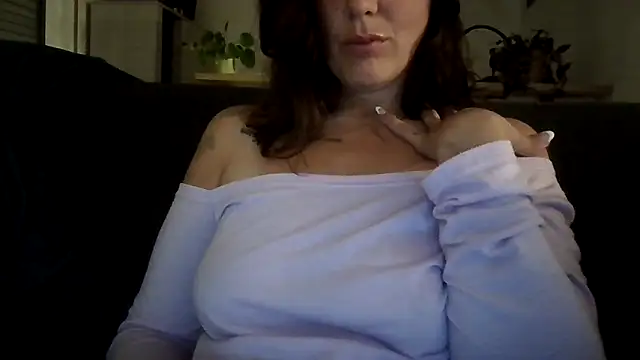 Snapshot of samantaatw chatting on September 2025 08:15:02 PM samantaatw online show from September 2025 08:15:02 PM