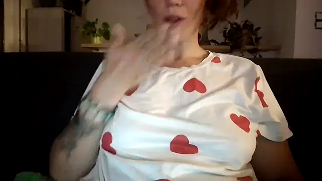 Snapshot of samantaatw chatting on September 2025 10:27:02 PM samantaatw online show from September 2025 10:27:02 PM