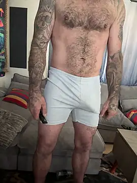 Snapshot of skip69xxx chatting on May 2026 10:47:02 PM skip69xxx online show from May 2026 10:47:02 PM