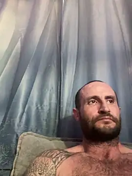 Snapshot of skip69xxx chatting on December 2025 12:04:01 AM skip69xxx online show from December 2025 12:04:01 AM