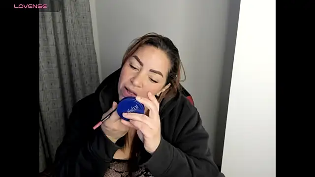 alexiaystive3 online show from October 2025 09:44:02 AM