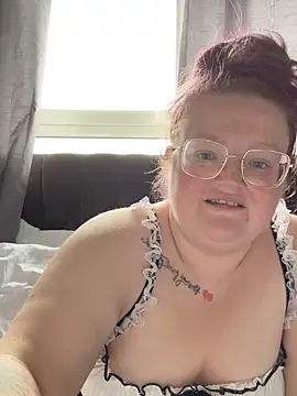 Snapshot of AmberBliss-X chatting on October 2025 10:50:02 AM AmberBliss-X online show from October 2025 10:50:02 AM