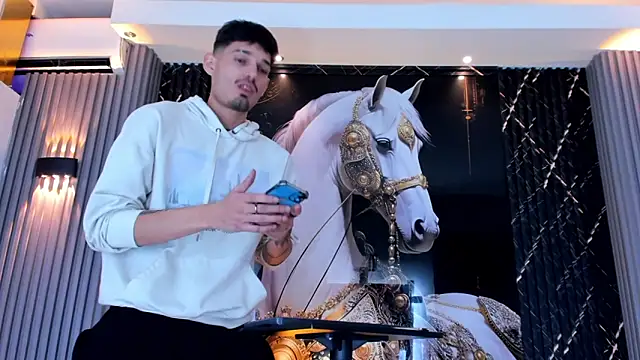 Iam Steven online show from February 2026 12:01:02 AM