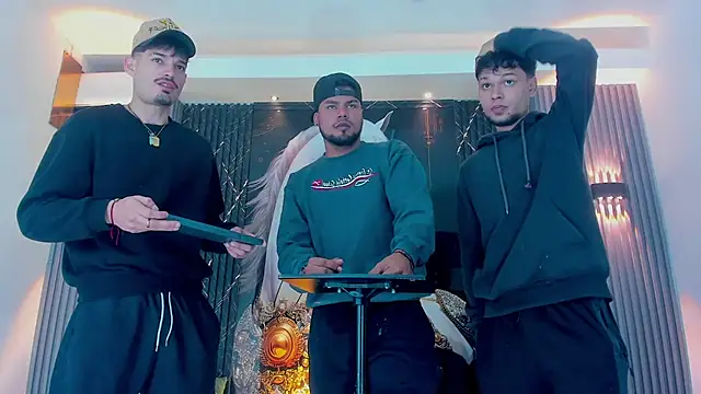 Iam Steven online show from October 2025 12:39:01 PM