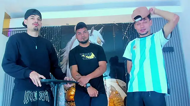 Iam Steven online show from November 2025 01:03:02 PM