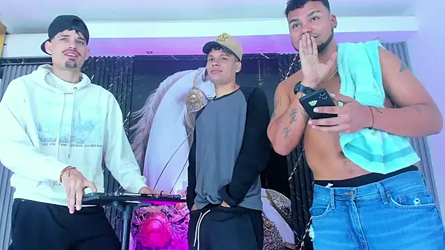 Iam Steven online show from November 2025 12:31:01 PM