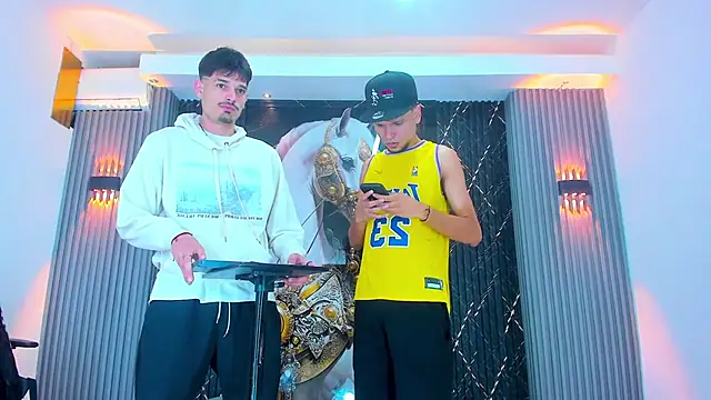 Iam Steven online show from October 2025 12:28:01 PM