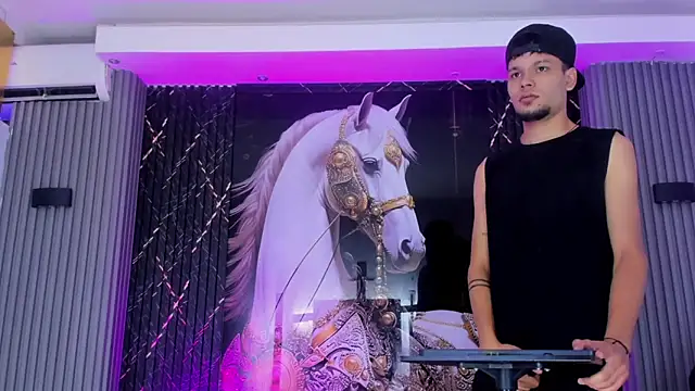 Iam Steven online show from December 2025 05:19:01 PM