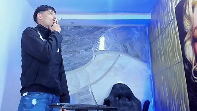 Iam Steven online show from December 2025 04:03:02 AM