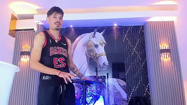 Iam Steven online show from October 2025 04:41:01 PM