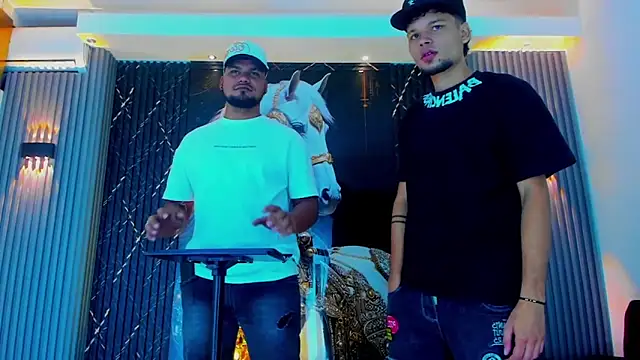 Iam Steven online show from September 2025 01:28:02 PM