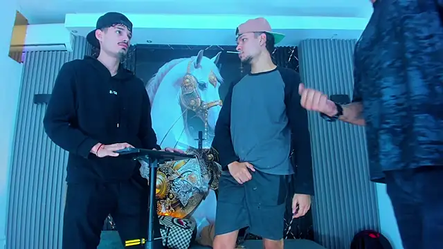 Iam Steven online show from October 2025 12:06:02 PM