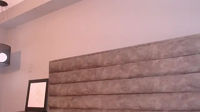 Aliciabloom online show from October 2025 12:39:02 PM