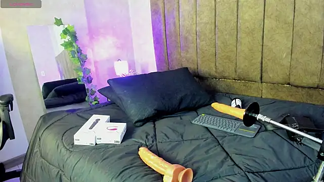 Almaazz online show from October 2025 08:52:01 PM