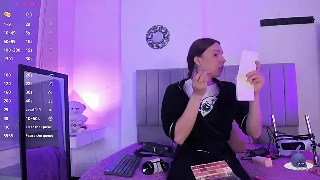 Almaazz online show from October 2025 02:05:01 PM