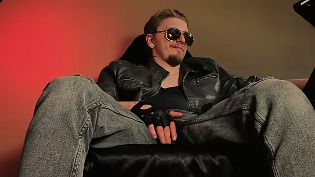 Snapshot of Vincent_Hardman chatting on February 2026 04:08:02 AM Vincent Hardman online show from February 2026 04:08:02 AM