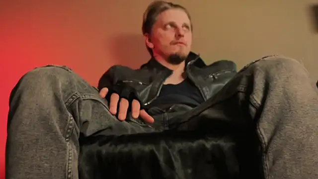 Snapshot of Vincent_Hardman chatting on February 2026 04:14:01 PM Vincent Hardman online show from February 2026 04:14:01 PM