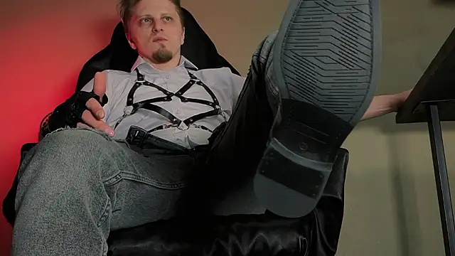 Snapshot of Vincent_Hardman chatting on February 2026 08:09:02 PM Vincent Hardman online show from February 2026 08:09:02 PM