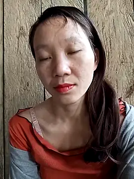 bonnie-00 online show from October 2025 01:26:01 AM