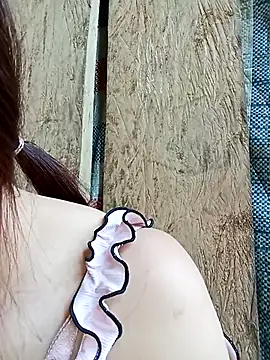 bonnie-00 online show from April 2026 01:53:02 AM