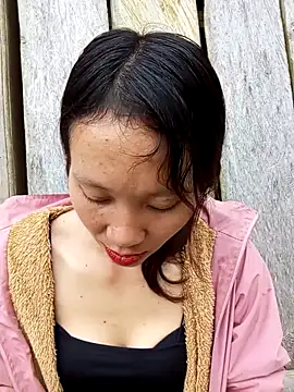 bonnie-00 online show from October 2025 01:46:02 AM