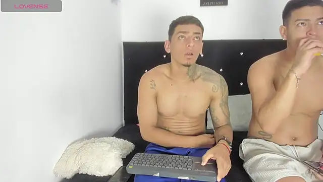 Snapshot of maykel_and_mike chatting on November 2025 10:08:02 AM maykel and mike online show from November 2025 10:08:02 AM