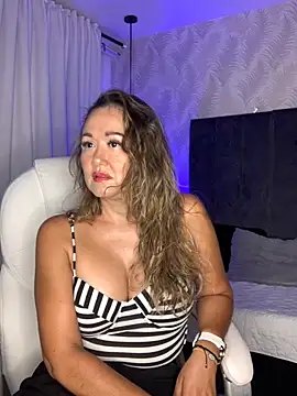 BunnyGlow50 online show from September 2025 03:18:01 AM