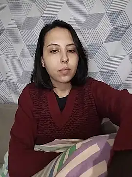 melzinhah03 online show from June 2026 01:44:02 AM