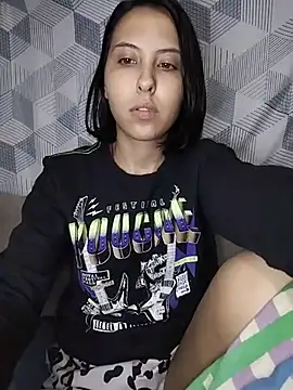 melzinhah03 online show from June 2026 02:05:02 AM
