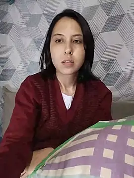 melzinhah03 online show from June 2026 03:03:02 AM