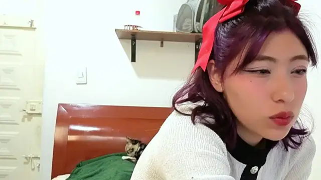 Sullyoonn online show from September 2025 08:15:01 PM