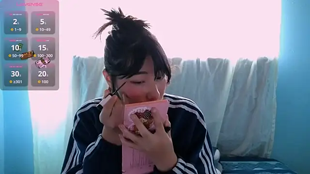 Sullyoonn online show from March 2026 12:30:02 PM