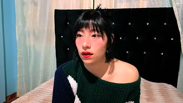 Sullyoonn online show from November 2025 11:59:01 PM