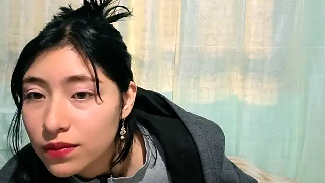 Sullyoonn online show from October 2025 11:58:01 PM