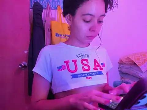 Annie rosse1017 online show from February 2026 01:11:01 PM